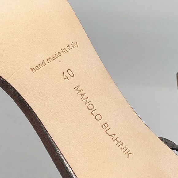 Manolo Blahnik Alvisa Crystal-Embellished Metallic Leather Sandals size 40 - Picture 13 of 13